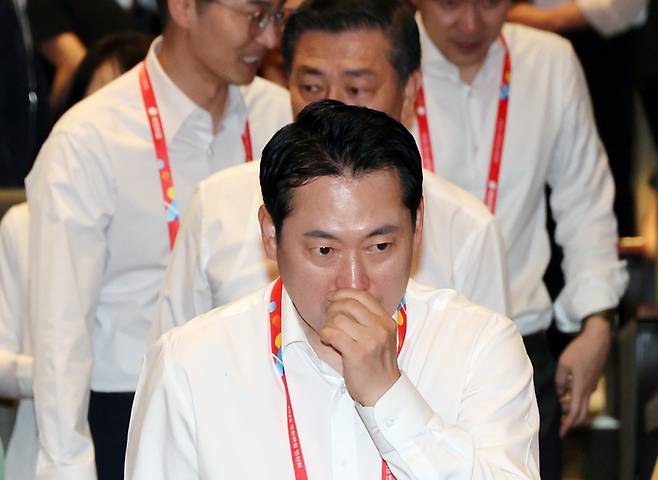 국민의힘 장동혁 대표가 28일 인천국제공항공사 항공교육원에서 열린 2025 국민의힘 국회의원 연찬회에 참석해 있다. 연합뉴스