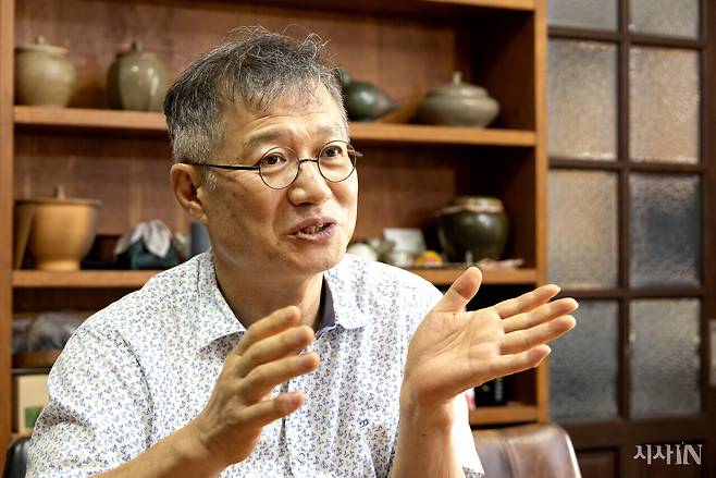 여태훈 진주문고 대표는 “진주에서 끝까지 서점을 한 사람으로 남고 싶다”라고 말했다. ⓒ시사IN 조남진