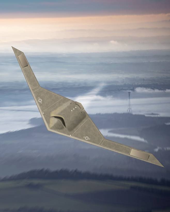 U-2의 후속 정찰기로 전망되는 노스롭 그루먼 사의 RQ-180 스텔스 드론 개념도. 미 공군은 이 드론의 제원에 대해 공식 발표를 한 것이 없다.