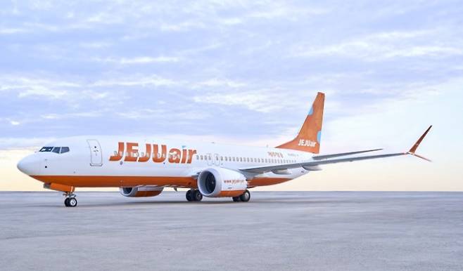 제주항공의 괌 특가편을 구매한 소비자들이 운항 중단에 따른 결항 통보를 받고 불만이 확산되는 상황에서 항공사는 운항 중단 발표일(26일) 나흘 전인 22일 ‘추석 연휴 특가’ 프로모션 진행에 나섰다. 사진=제주항공 제공.