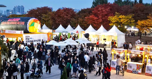 지난해 개최된 전남 세계김밥 페스티벌 행사장. 전남도청 제공
