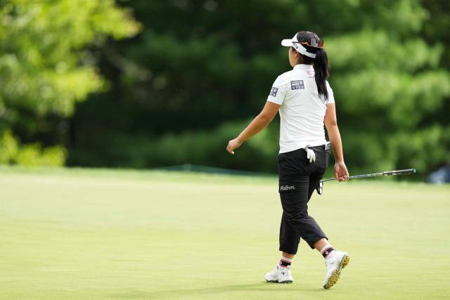 15번 홀 그린으로 이동하는 이정은. AFP연합뉴스