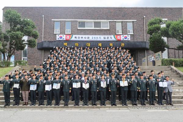지난 29일 육군 특수전학교에서 신임 특전부사관 임관식이 개최됐다. /육군 특수전학교 제공