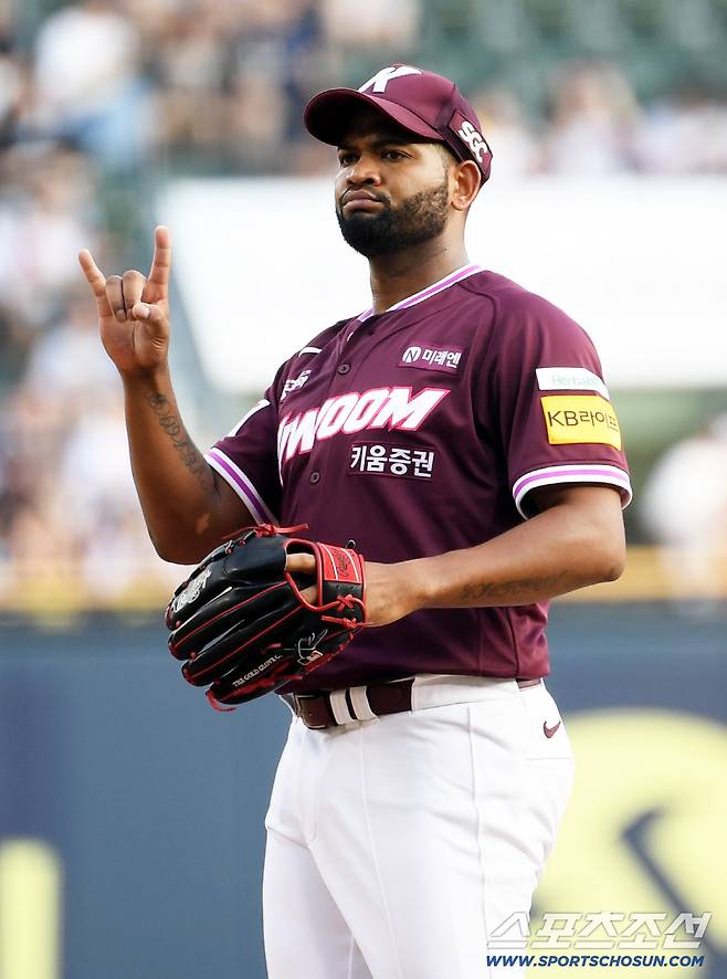 31일 잠실구장에서 열린 LG 트윈스와 키움 히어로즈 경기. 키움 알칸타라가 역투하고 있다. 잠실=박재만 기자 pjm@sportschosun.com/2025.08.31/