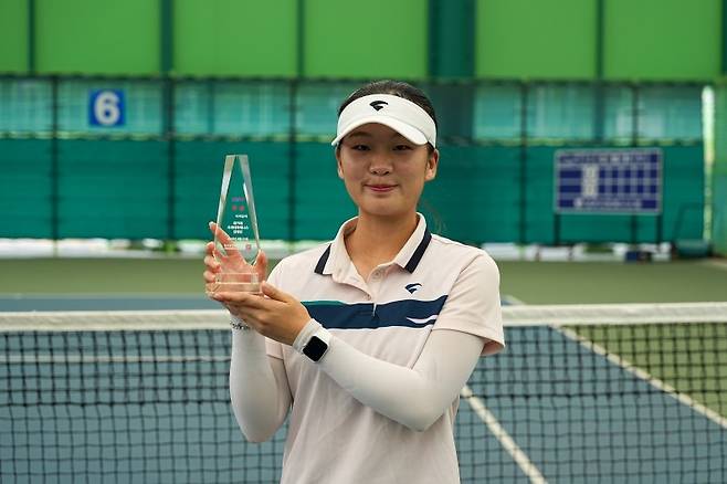 추계대학연맹전 여자단식 챔피언 권지민