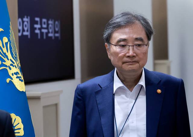 임시 국무회의 참석하는 조현 외교부 장관. 연합뉴스