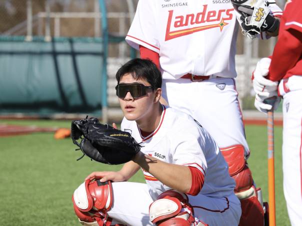 미국 플로리다 스프링캠프 당시 신인 포수 이율예의 모습. SSG 제공