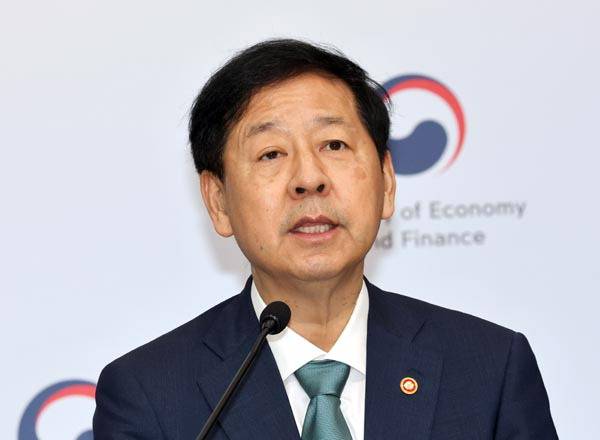 구윤철 부총리 겸 기획재정부 장관이 2026년도 예산안에 관해 설명하고 있다. 연합뉴스