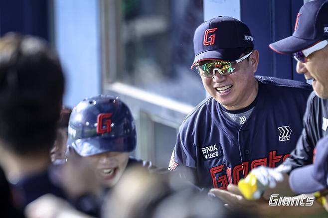 ▲ 롯데 김태형 감독 이호준 홈런 ⓒ롯데 자이언츠