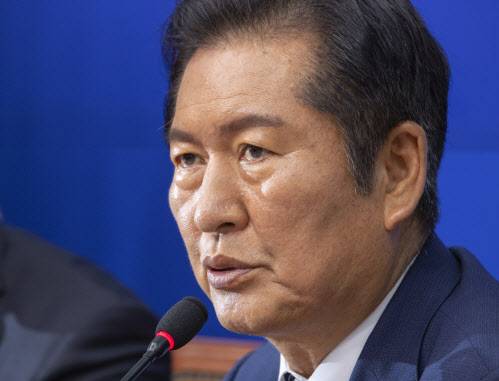 정청래 더불어민주당 대표가 정기국회 첫날인 1일 국회에서 열린 최고위원회의에서 발언하고 있다. (사진=연합뉴스)