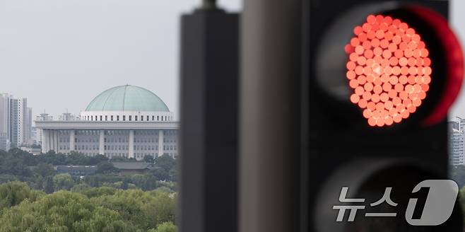 제429회 국회(정기회) 개회식을 하루 앞둔 31일 서울 여의도 국회의 모습이 보이고 있다. 정기국회는 오는 9월1일 개회식을 시작으로 9·10일 교섭단체대표연설, 15~18일 대정부질문 순으로 진행된다. 2025.8.31/뉴스1 ⓒ News1 이승배 기자