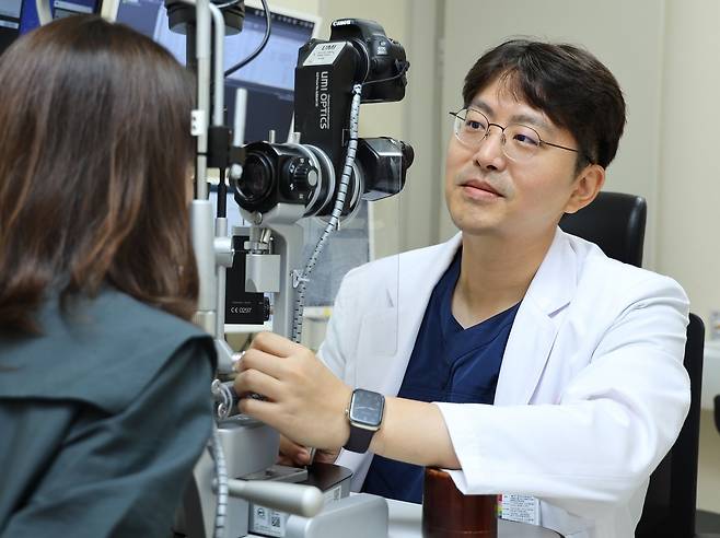 김동현 고려대 안암병원 안과 교수.(고려대안암병원 제공)
