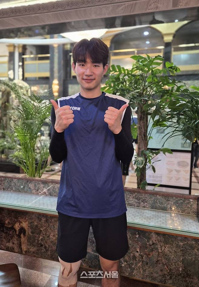 삼성화재 김우진이 태백에서 본지와 인터뷰 후 포즈를 취하고 있다. 사진 | 태백=박준범기자