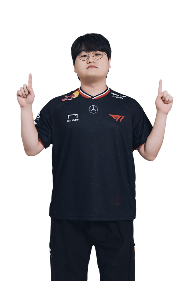 강준호가 1일 서울 잠실DN콜로세움에서 열린 2025 FSL B조 승자전에서 권창환을 2-0으로 제압했다. 사진 | 넥슨