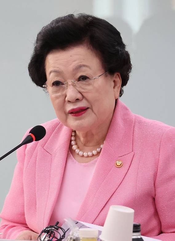 이배용 국가교육위원장이 지난 5월 30일 서울 종로구 정부서울청사에서 열린 국가교육위원회 제53차 회의에서 발언하고 있다. 2025.5.30 [사진=연합뉴스]