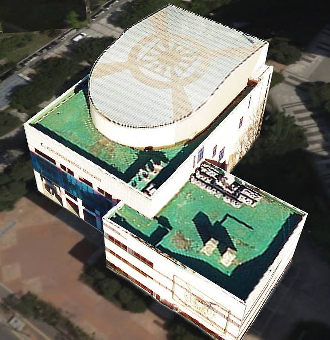 [서울=뉴시스] 통일교 건물 옥상 문양. 2025.09.01. (사진=서울시 S-맵 갈무리) *재판매 및 DB 금지