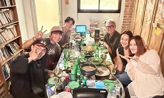 가요계 대표 사모임인 ‘BTX’가 회동을 가졌다. 백지영 SNS 캡처