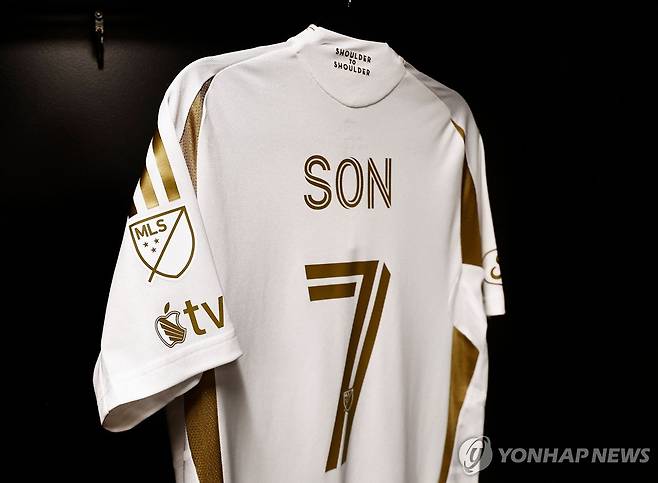 손흥민의 LAFC 유니폼에 새겨진 애플TV 로고 [AFP 연합뉴스 자료사진. 재판매 및 DB 금지]