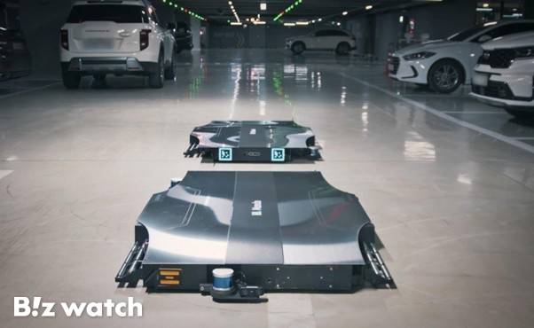 인공지능(AI) 기반 자율주행 주차로봇 '파키'/자료=HDC현대산업개발 제공