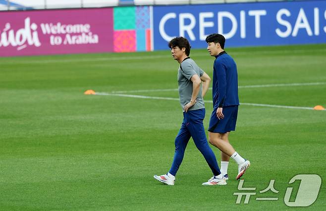홍명보 감독과 손흥민. /뉴스1 ⓒ News1 이승배 기자