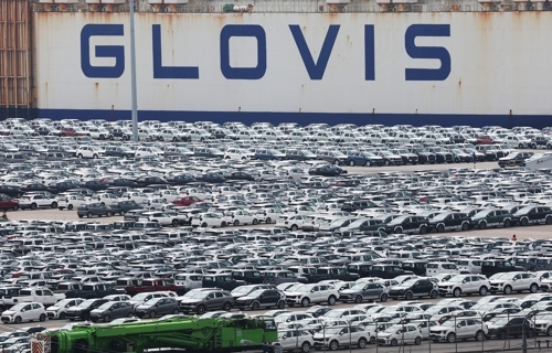 경기도 평택항에 수출용 자동차가 세워져 있는 모습. [사진 출처 = 연합뉴스]