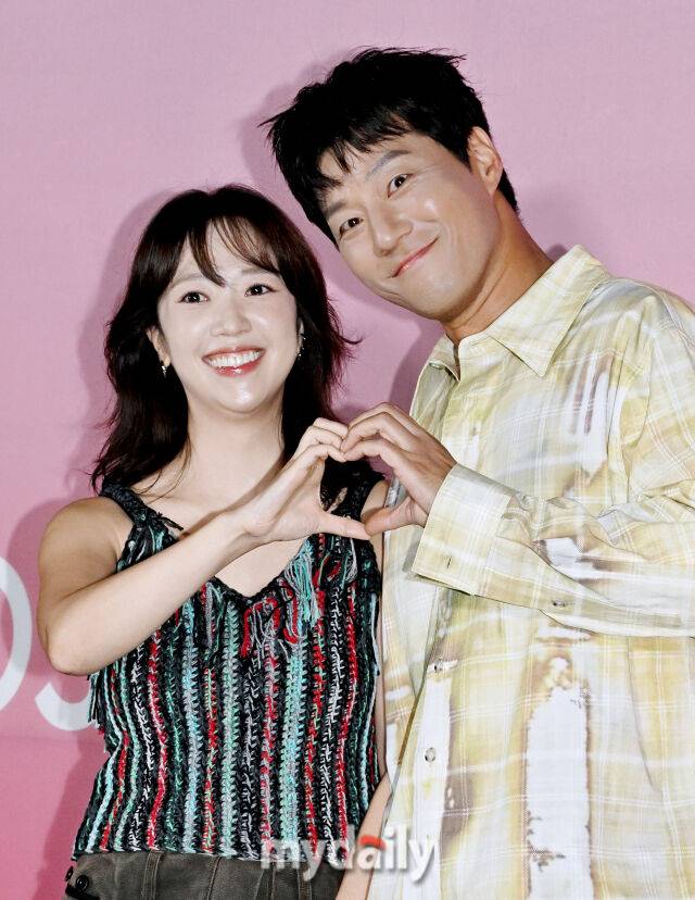 배우 전혜진(왼쪽)-이천희 부부 / 송일섭 기자(andlyu@mydaily.co.kr)