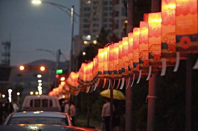 마산가고파국화축제 소망등 달기 접수 시작. 창원시 제공