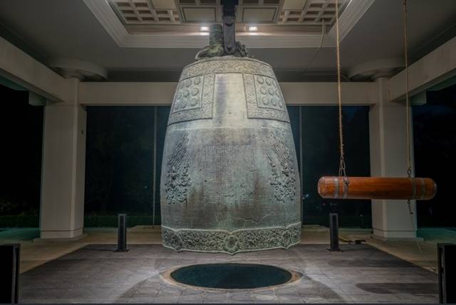 성덕대왕신종 근경. 국립경주박물관