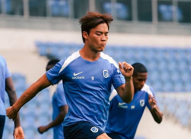 훈련하고 있는 오현규의 모습. /사진=헹크 공식 SNS