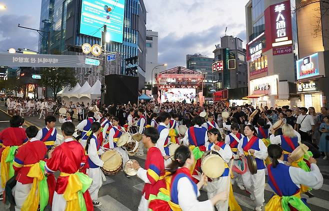 지난해 신촌 글로벌 대학문화축제 포스터 [서대문구 제공. 재판매 및 DB 금지]