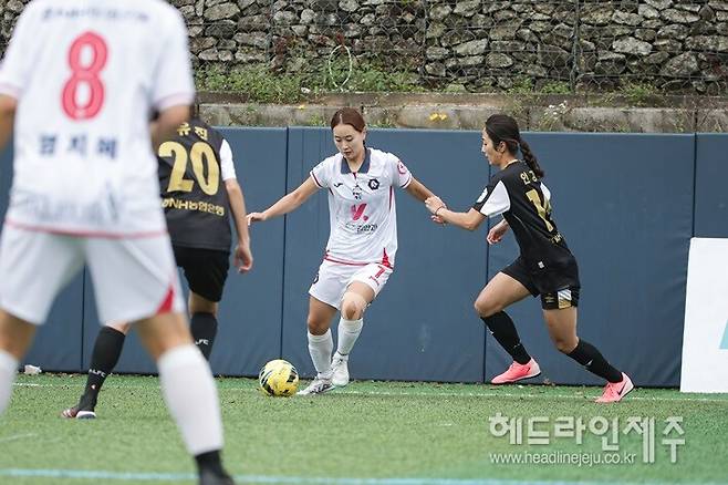 K리그 여자 축구대회 퀸컵이 오는 5일 춘천에서 개막한다. 사진은 지난해 진행된 퀸컵 경기. (사진=한국프로축구연맹)