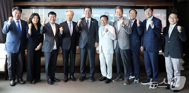 제3차 중견기업 비즈니스 라운드 테이블 (중견련 제공)