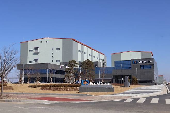 에코앤드림이 최근 이차전지 전구체 양산 가동에 착수한 새만금 공장 전경 에코앤드림 제공