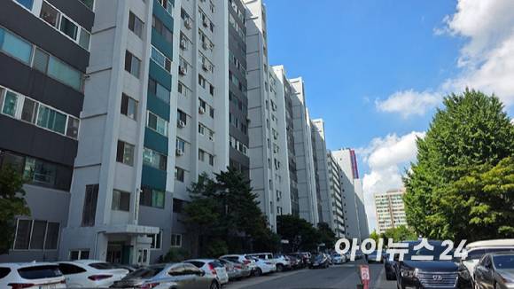 2일 서울 영등포구 여의도 대교아파트 단지 전경. [사진=이수현 기자]