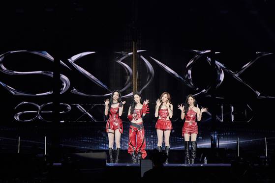 aespa performs during its ″SYNK: aeXIS Line″ concert tour opened at KSPO Dome in southern Seoul with three shows from Aug. 29 to 31. [SM ENTERTAINMENT]