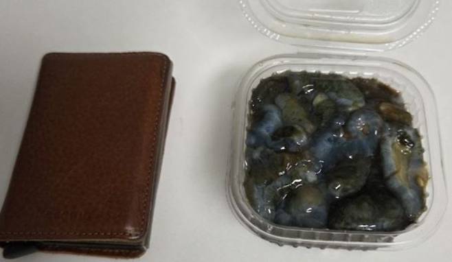 싯가 7만원에 판매돼 논란이 된 해삼. [보배드림 갈무리]