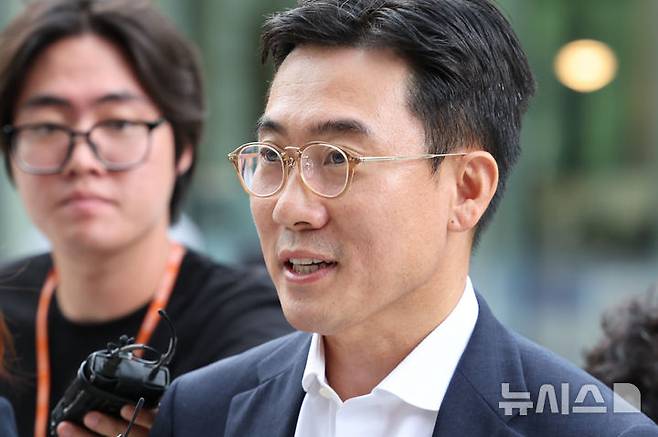 [서울=뉴시스] 황준선 기자 = 사진은 ‘김건희 집사 게이트' 의혹에 연루된 혐의를 받는 조영탁 IMS모빌리티 대표. 2025.08.20. hwang@newsis.com