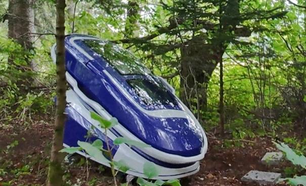 24일(현지시간) 조력자살 지원 사업체 ‘더 래스트 리조트’(The last resort)는 전날 오후 4시 1분쯤 스위스 북부 샤프하우젠주의 숲속 오두막에서 64세 미국인 여성이 캡슐 모양의 조력자살용 기기 ‘사르코’를 이용해 사망했다며 관련 사진을 공개했다. 기사와 관련 없음. 2024.9.24 더 래스트 리조트 AFP 연합뉴스