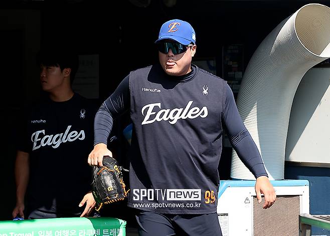 ▲ 류현진은 2일 날카로운 제구력과 커맨드를 앞세워 위기 상황을 현명하게 정리했다 ⓒ곽혜미 기자