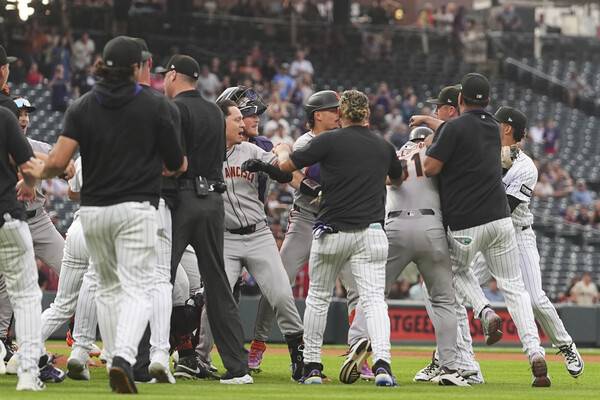 ▲ 샌프란시스코 자이언츠가 최근 승률 0.500대를 회복하며 기적의 가을 야구를 꿈꾸고 있다. 이정후도 안타 행진을 이어가는 중이다. ⓒ연합뉴스/REUTERS/AP