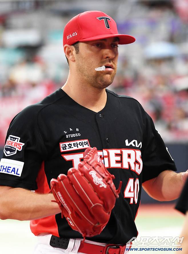29일 수원KT위즈파크에서 열린 KBO리그 KT 위즈와 KIA 타이거즈의 경기. KIA 네일이 숨을 고르고 있다. 수원=박재만 기자 pjm@sportschosun.com/2025.08.29/