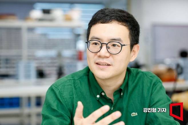 박현준 로브로스 CTO(최고기술책임자)가 지난달 7일 서울 성동구 로브로스 본사에서 아시아경제와 인터뷰를 하고 있다. 강진형 기자.