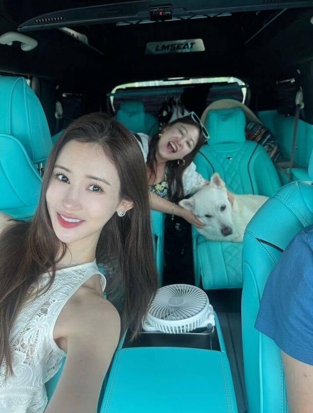 심진화와 반려견, 배우 이다해. /심진화 소셜미디어