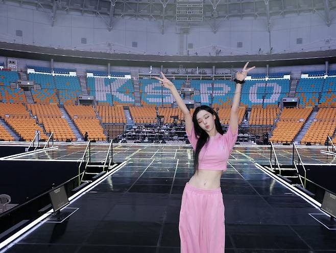 사진=윈터 공식 계정