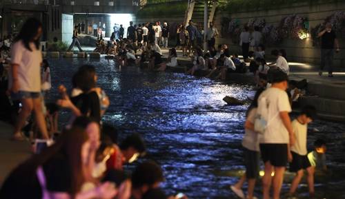 서울 기록적 열대야 [연합뉴스 제공]