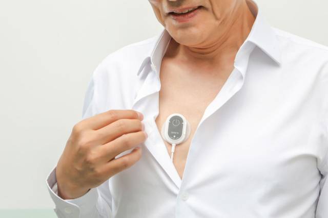 씨어스테크놀로지의 심전도 분석 솔루션 '모비케어' 제품. 사진 제공=씨어스테크놀로지