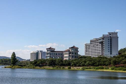 보문호 숙박시설[사진/백승렬 기자]