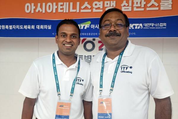 강사진이었던 다라카 엘라와라(좌), 푸니 굽타(우)