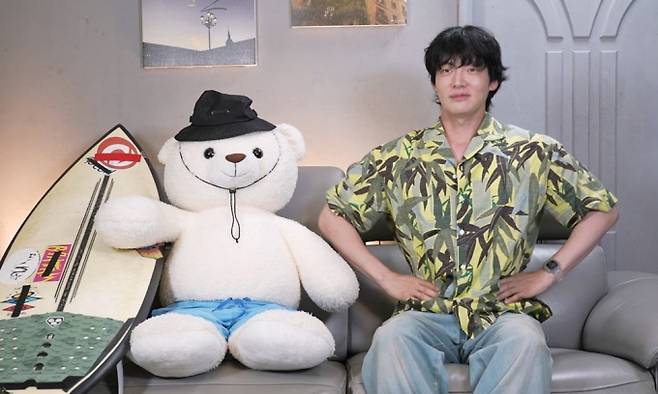 '나 혼자 산다'(나혼산) 운동천재(?)' 안재현과 '서핑천재' 아기의 불꽃 튀는 대결