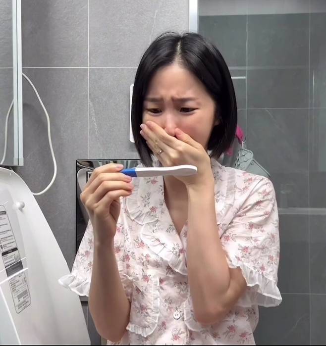 크레용팝 출신 초아가 쌍둥이 임신 소식을 알렸다. /인스타그램